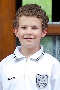 1106_kronschnabl_thomas_200x300.jpg
